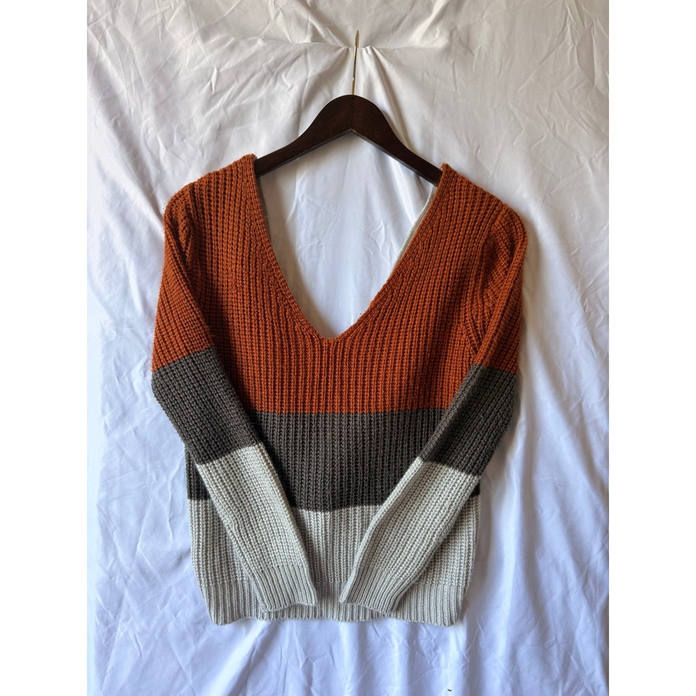 Love Cameron Los Angeles Colorblock Twist Back Sweater Rust Grey Cream Small